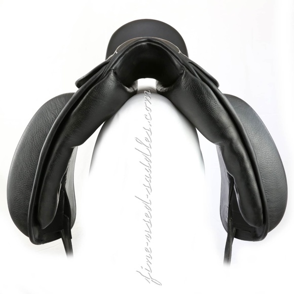 Hennig Other 7 Hennig Sofa Dressage Saddle Poshmark